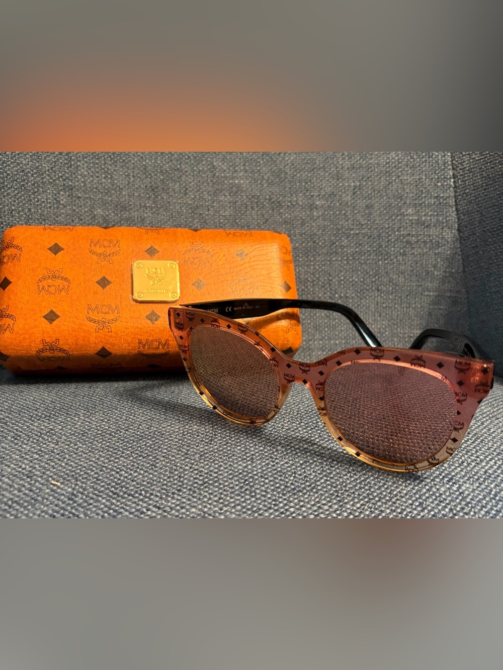 MCM Women's Pink Logo-Print Sunglasses - Picture 2 of 3